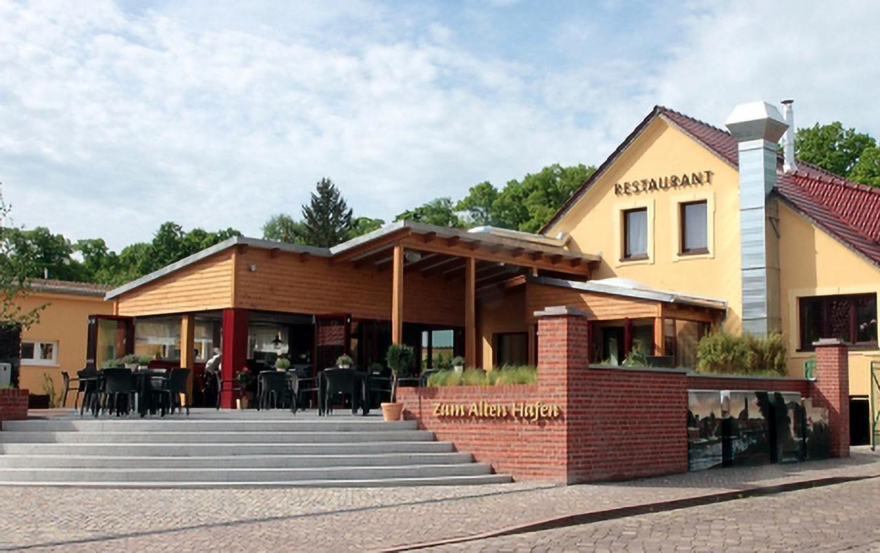 Zum Alten Hafen Rathenow Exteriör bild